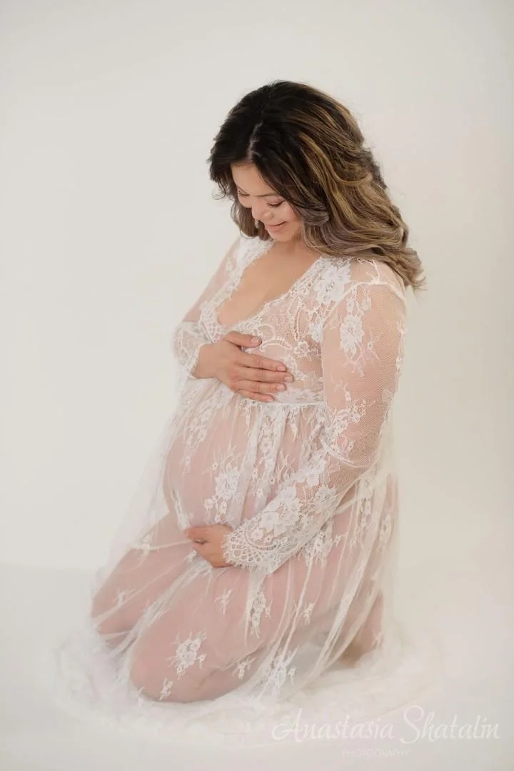 Outdoor maternity portrait in warm evening light
